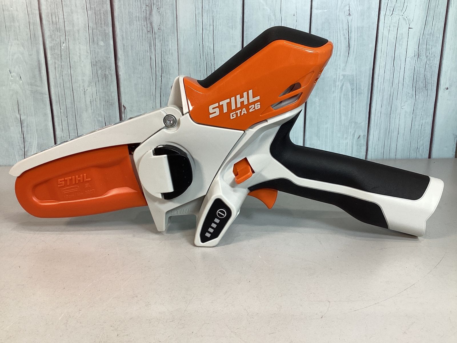 STIHL スチール バッテリーガーデンカッター チェーンソー GTA26