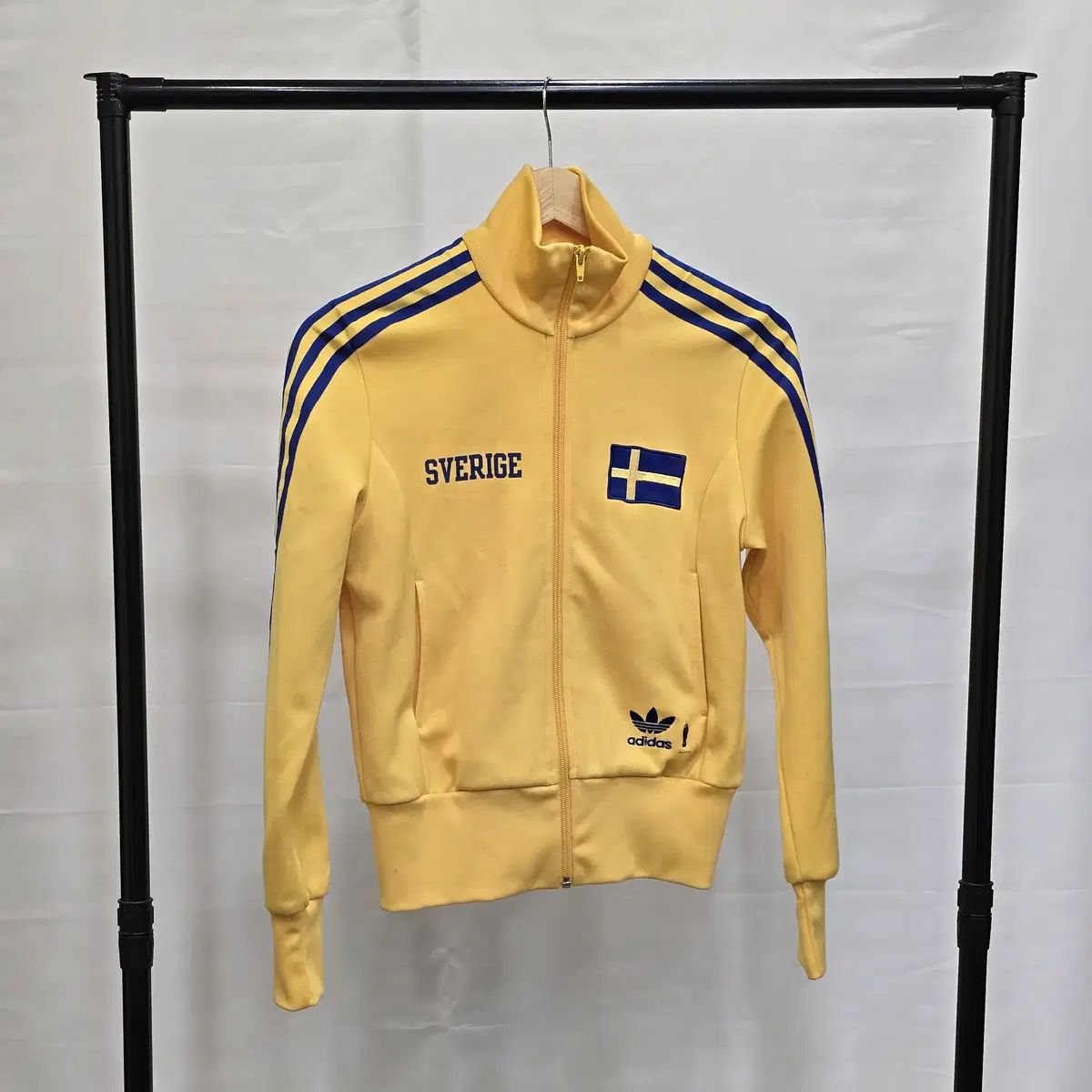 アディダス オリジナルス スウェーデン トラックジャケット 05-06 FIFA