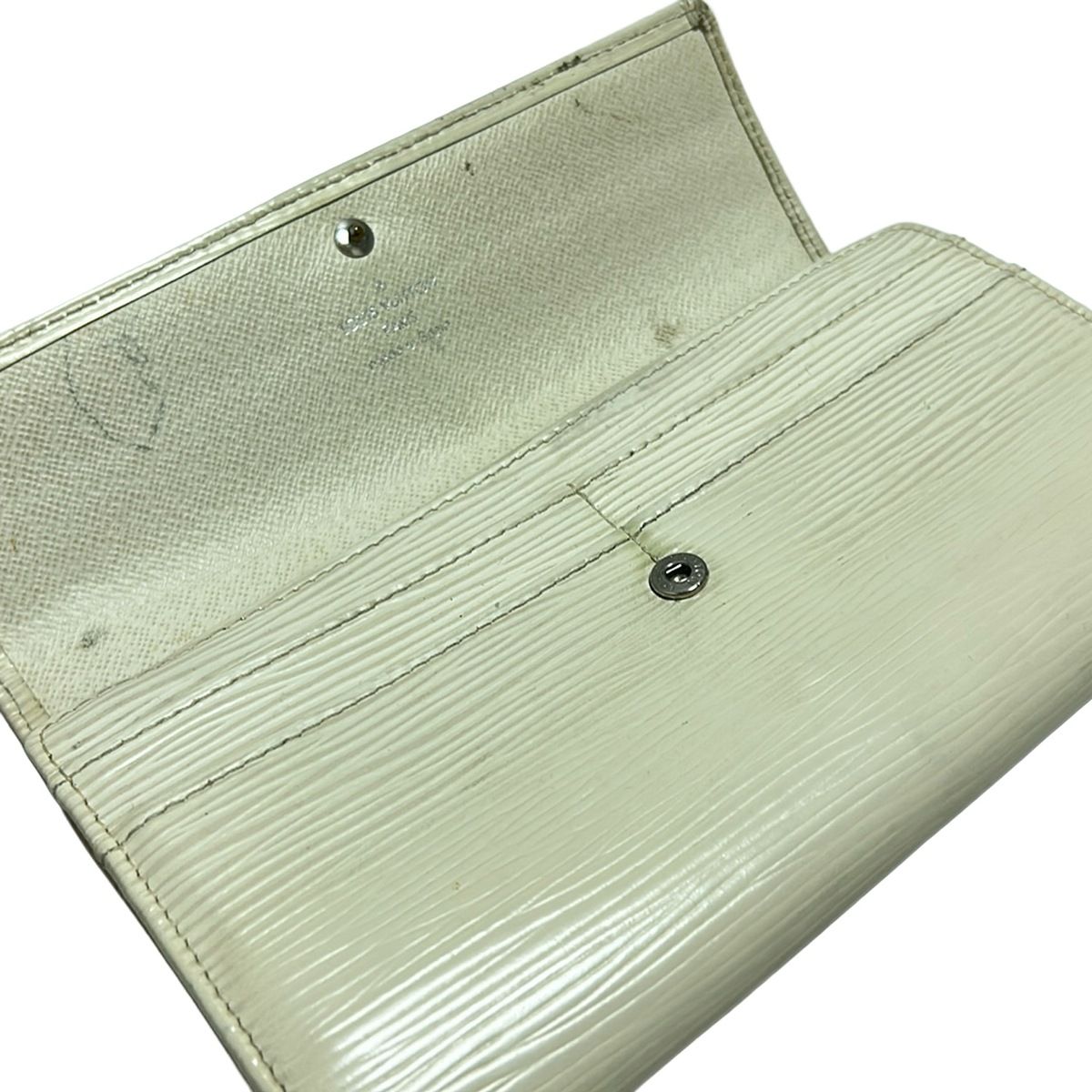 ルイヴィトン エピ ポルトフォイユ サラ イヴォワール✨長財布