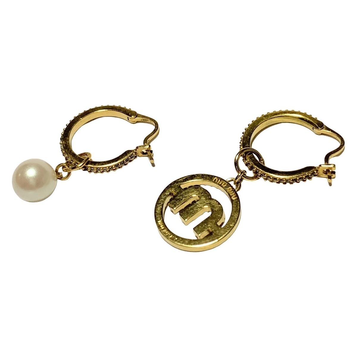 ミュウミュウ ピアス