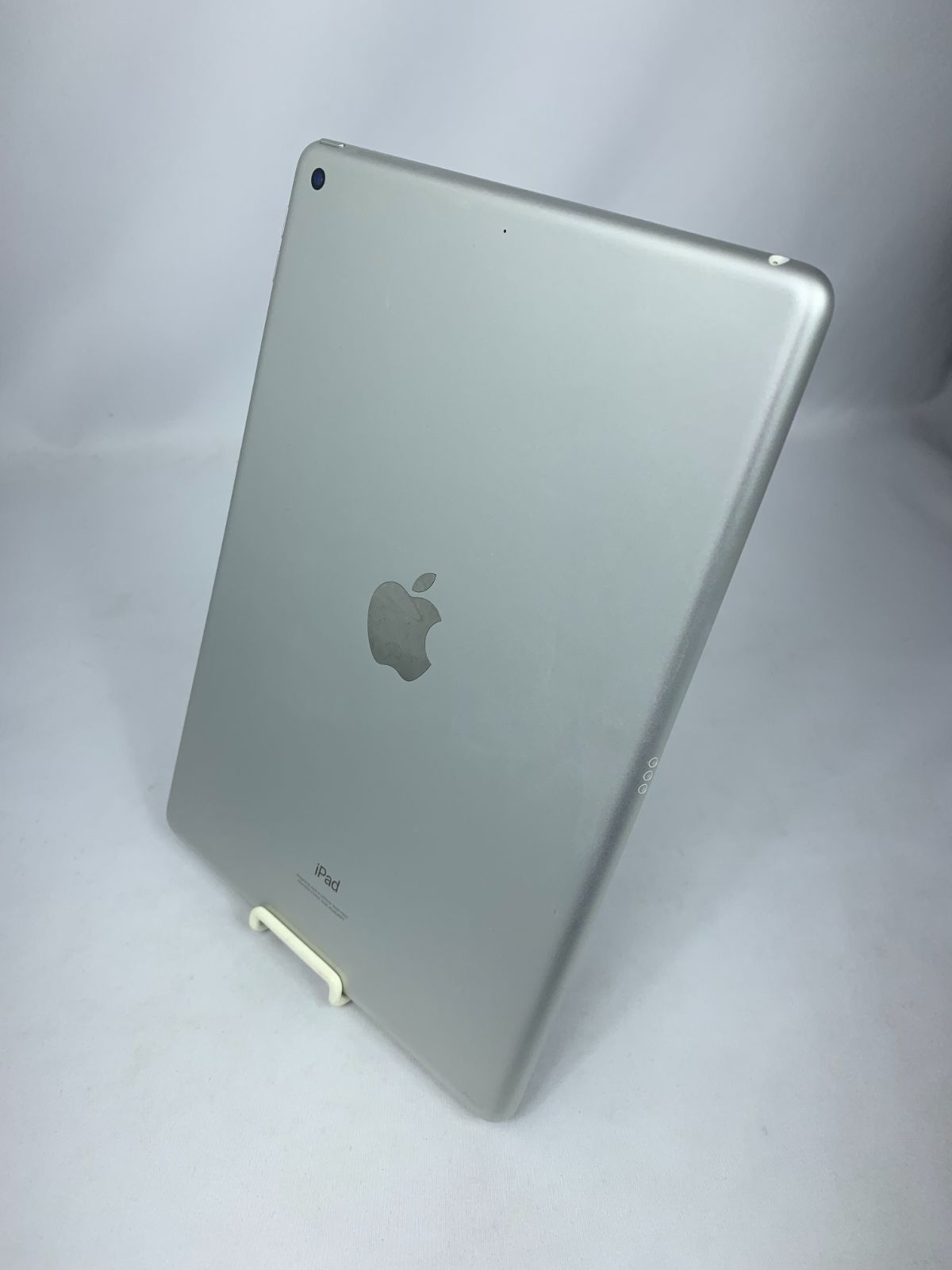 歪み有 フレームキズ有 iPad 10.2インチ 2021 Wi-Fiモデル 64GB MK2L3J A シルバー 10日間保証