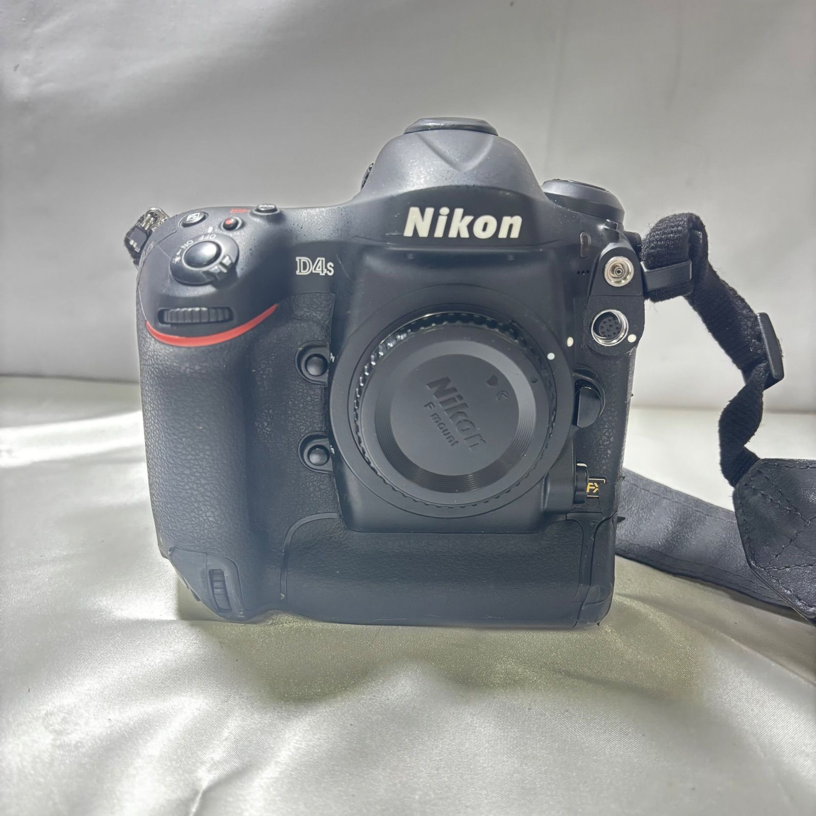 Nikon ニコン D4s FX ボディ デジタル一眼 き