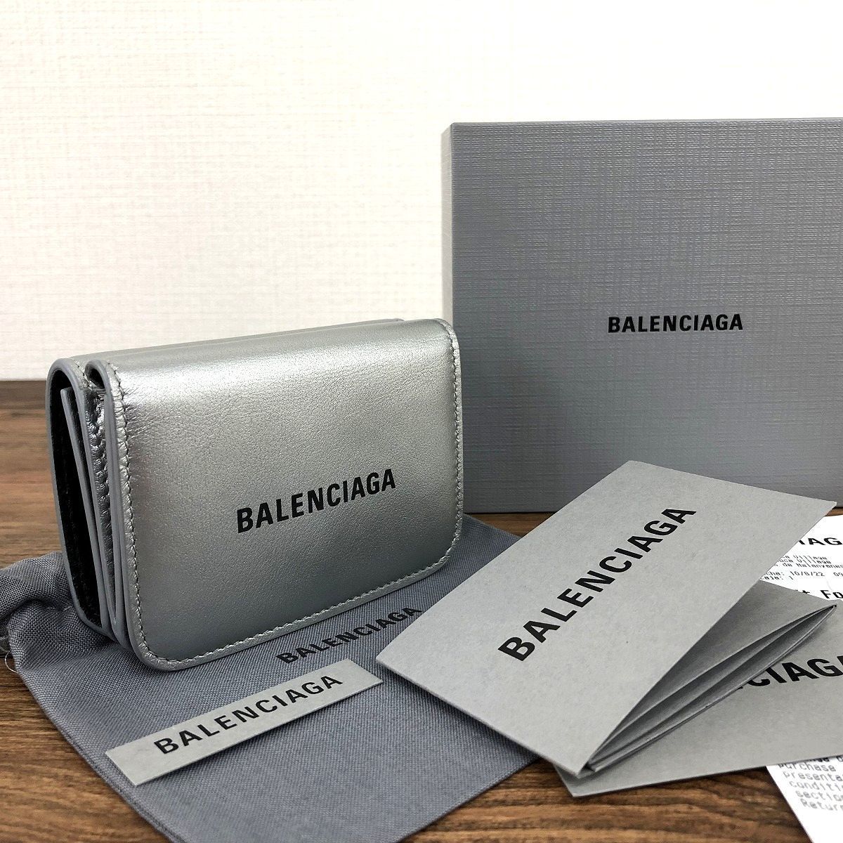 29 み BALENCIAGA コンパクトウォレット 593813 シルバー き