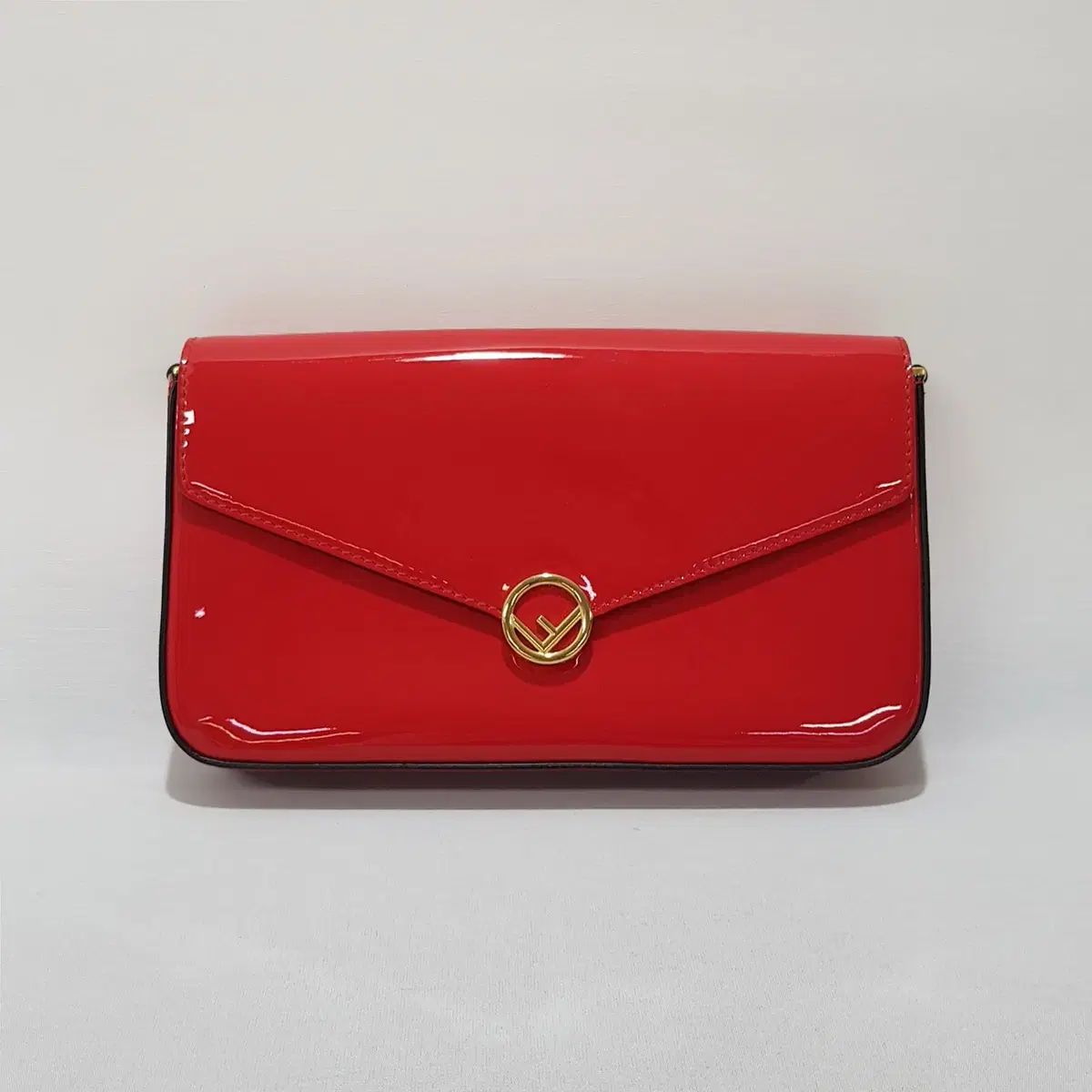 フェンディ Fロゴ ペンダント チェーン ショルダーバッグ WOC 8BS032