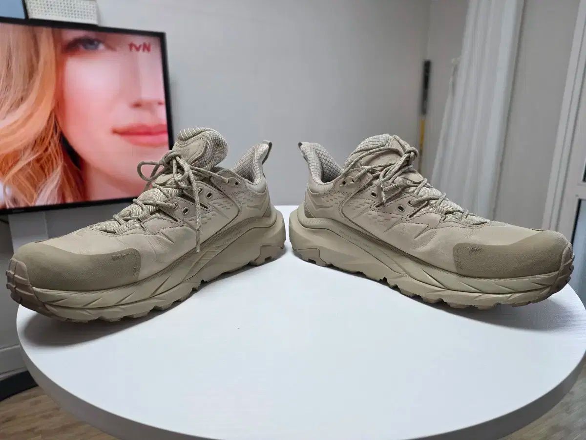 HOKA ONE ONE ホカオネオネ カハ2 ロウ タン デューン 280サイズ