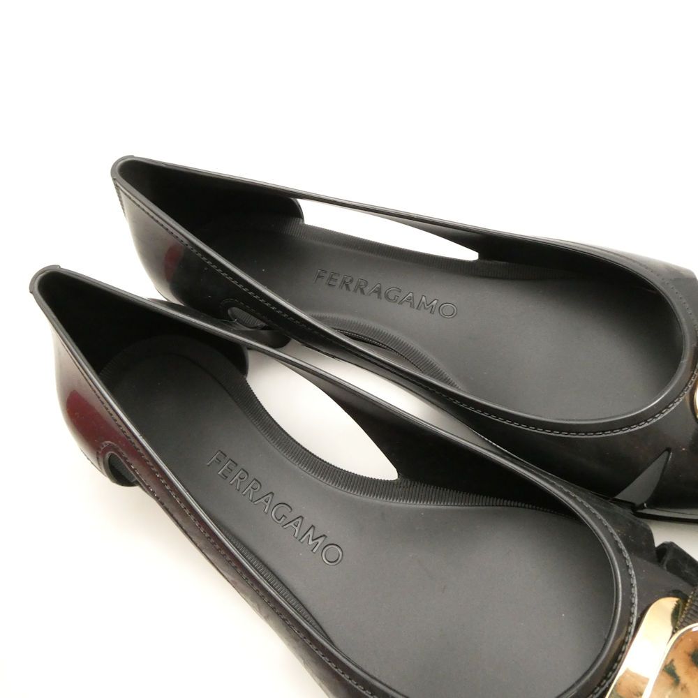 ヴァラリボン リボン付きフラットシューズ