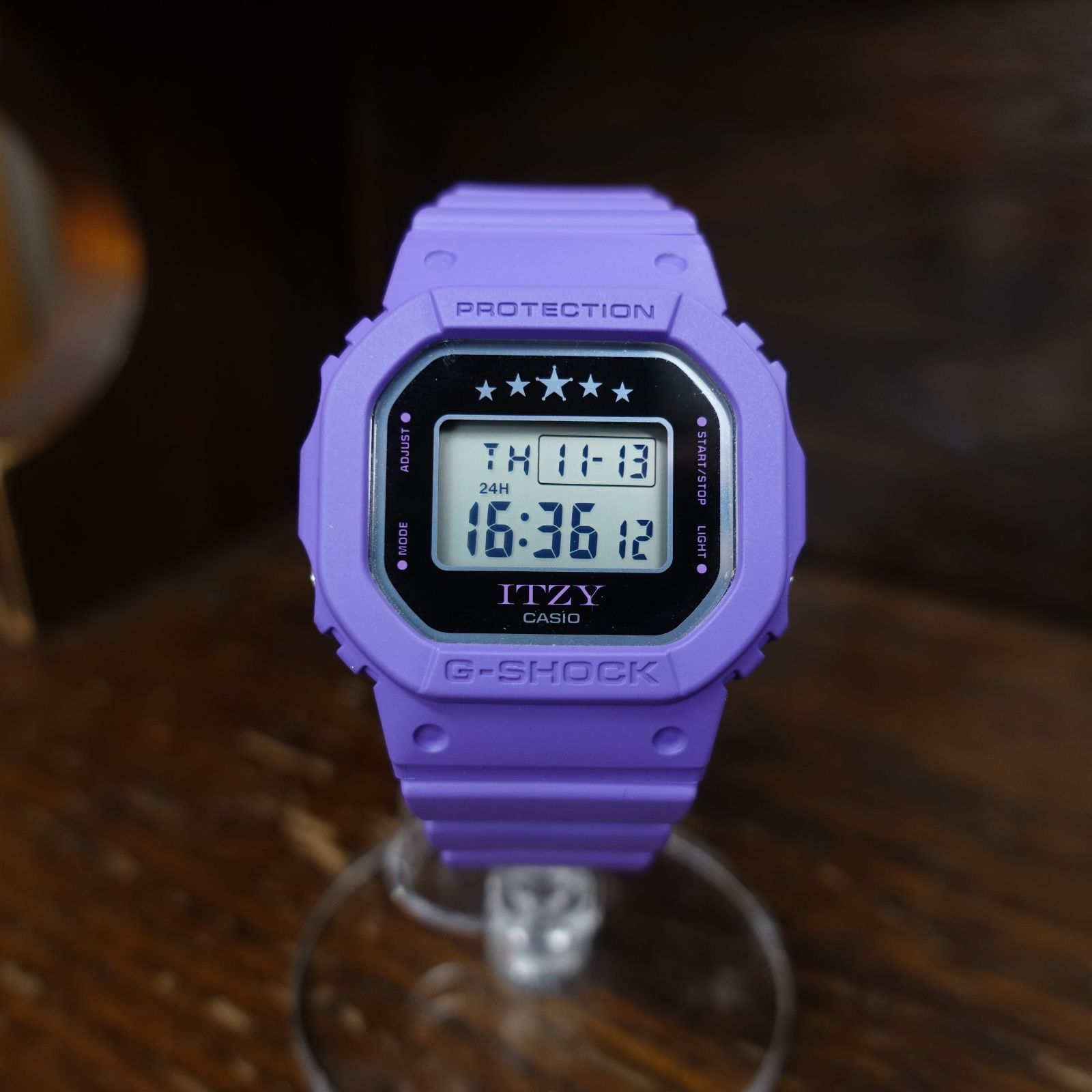 カシオCASIO Gショック ジーショック G-SHOCK Sシリーズ ITZYコラボ 