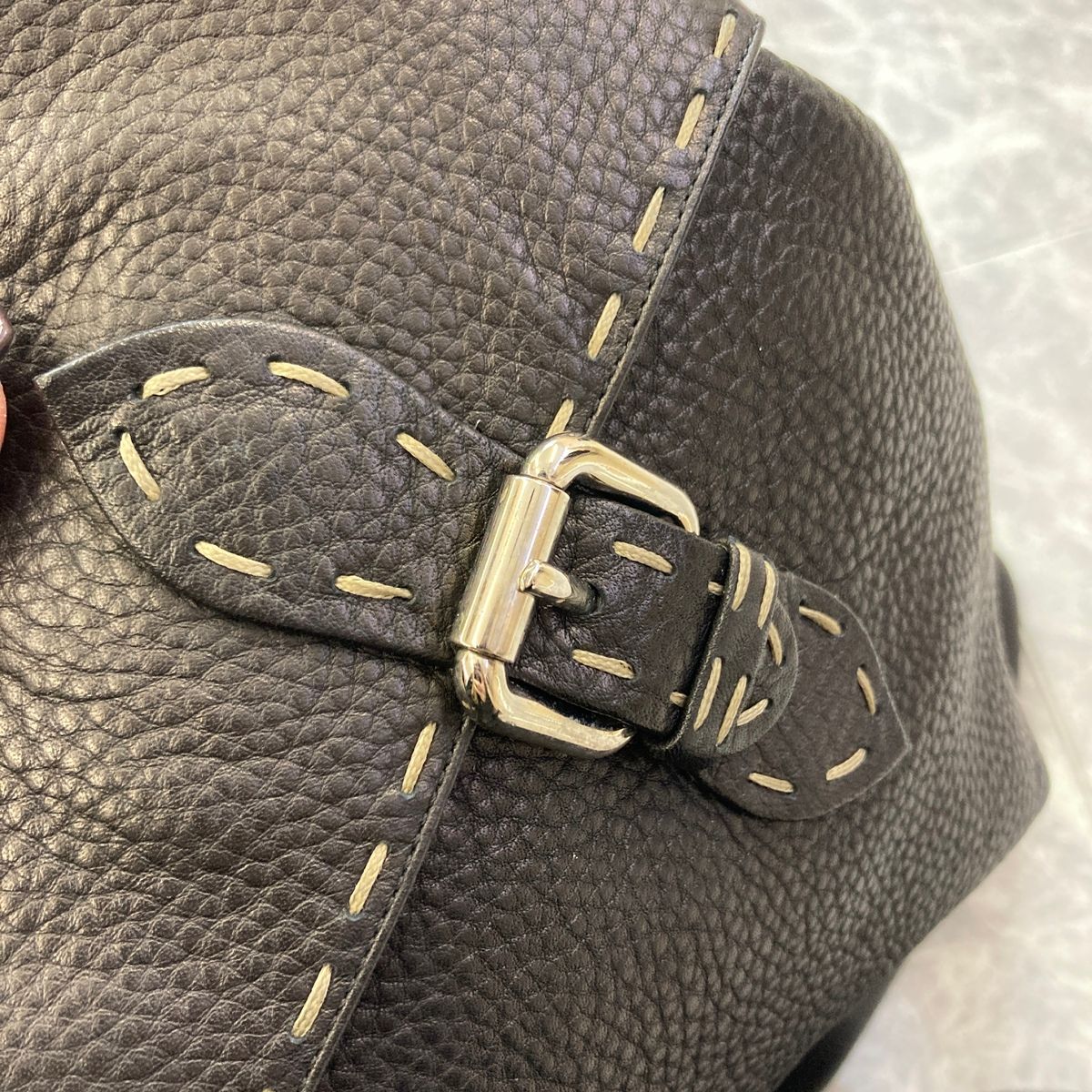 セレリア レザー