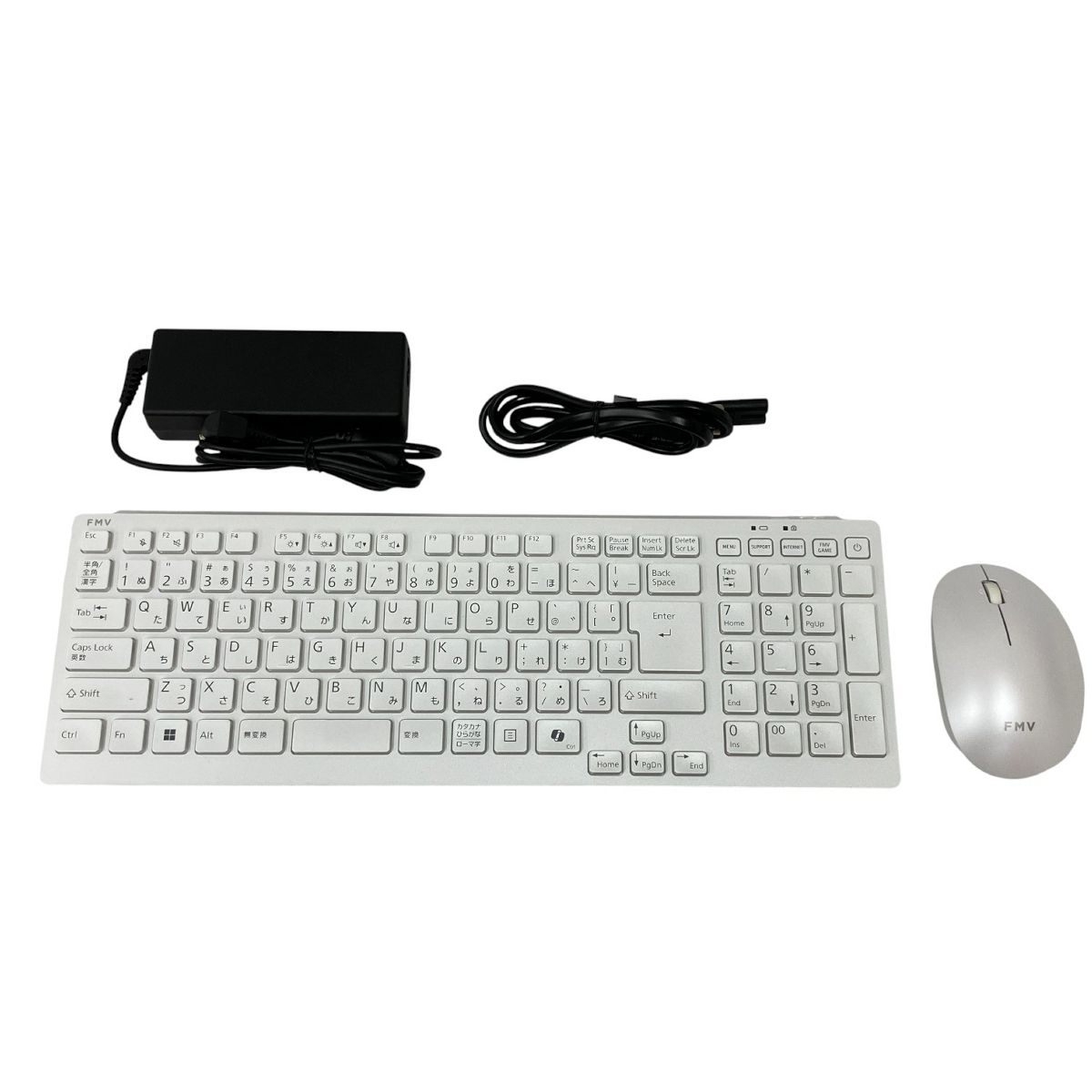 FUJITSU 23.8インチ 一体型 パソコン i 5 1235 U 16 GB SSD 512 win 11