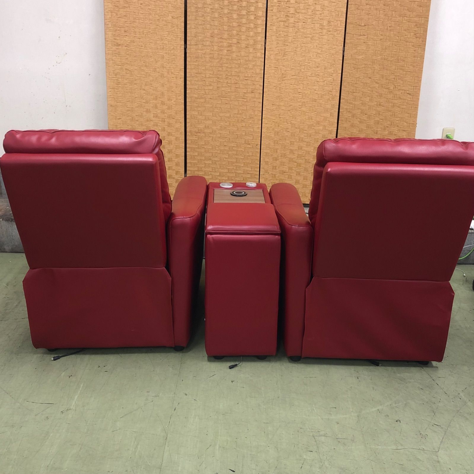  げ交渉 ニトリ 2人掛けソファ 電動リクライニングチェア 簡易 ロングソファ 合皮 レッド 収納テーブル付き 直接 横浜市保土ヶ谷区 フルカバーリング 2人掛け 3人掛けソファ ソファ ソファベッド