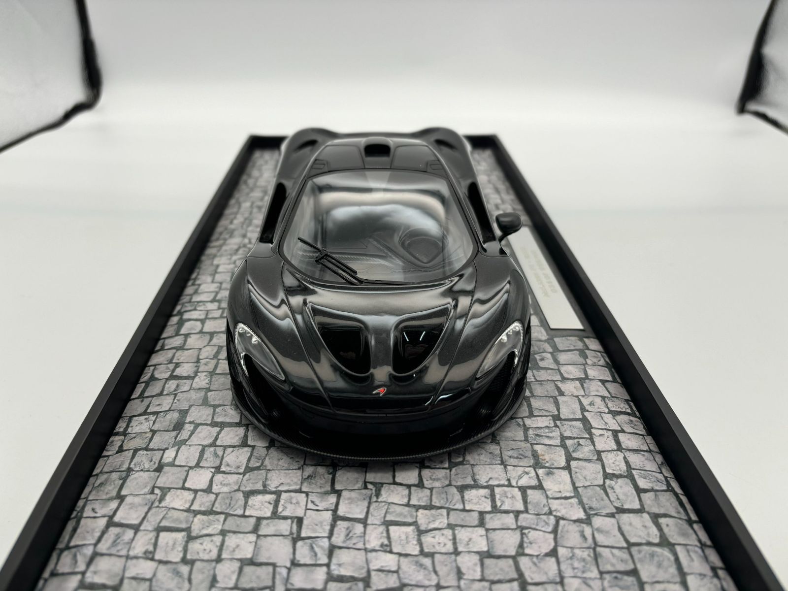 MO 00242 ミニチャンプス 1 18 マクラーレン P 2013 ファーストクラス