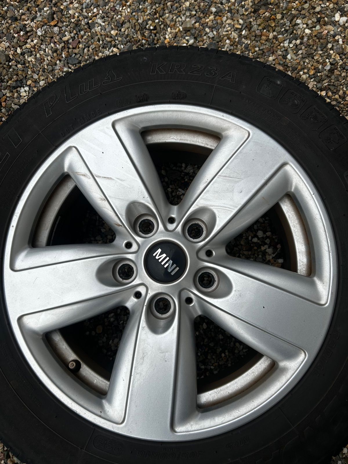 ミニ MINI クラスオーバー タイヤ ホイール 16インチ