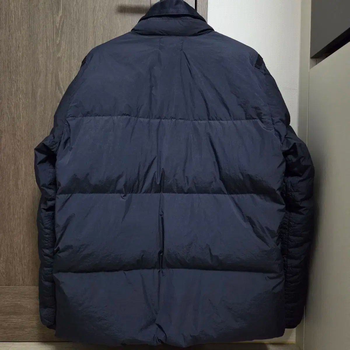 ストーンアイランド クリンクルレップス フードなし ダウン ダウン