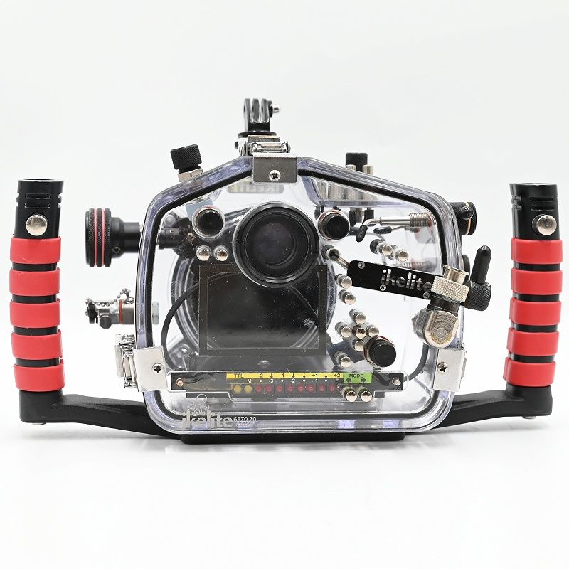 水中カメラハウジング