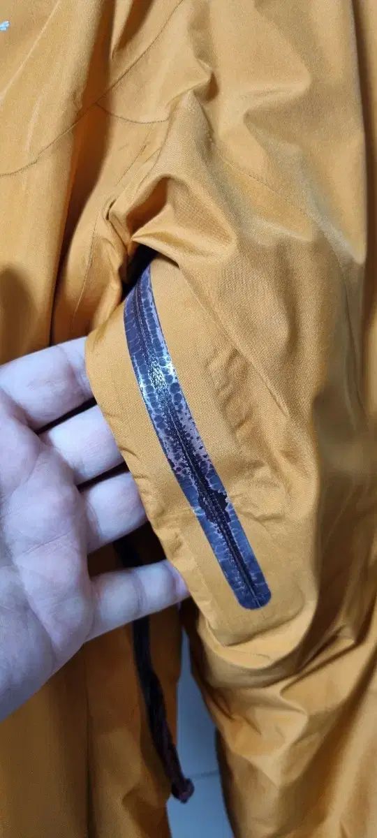 フィションSLジャケット