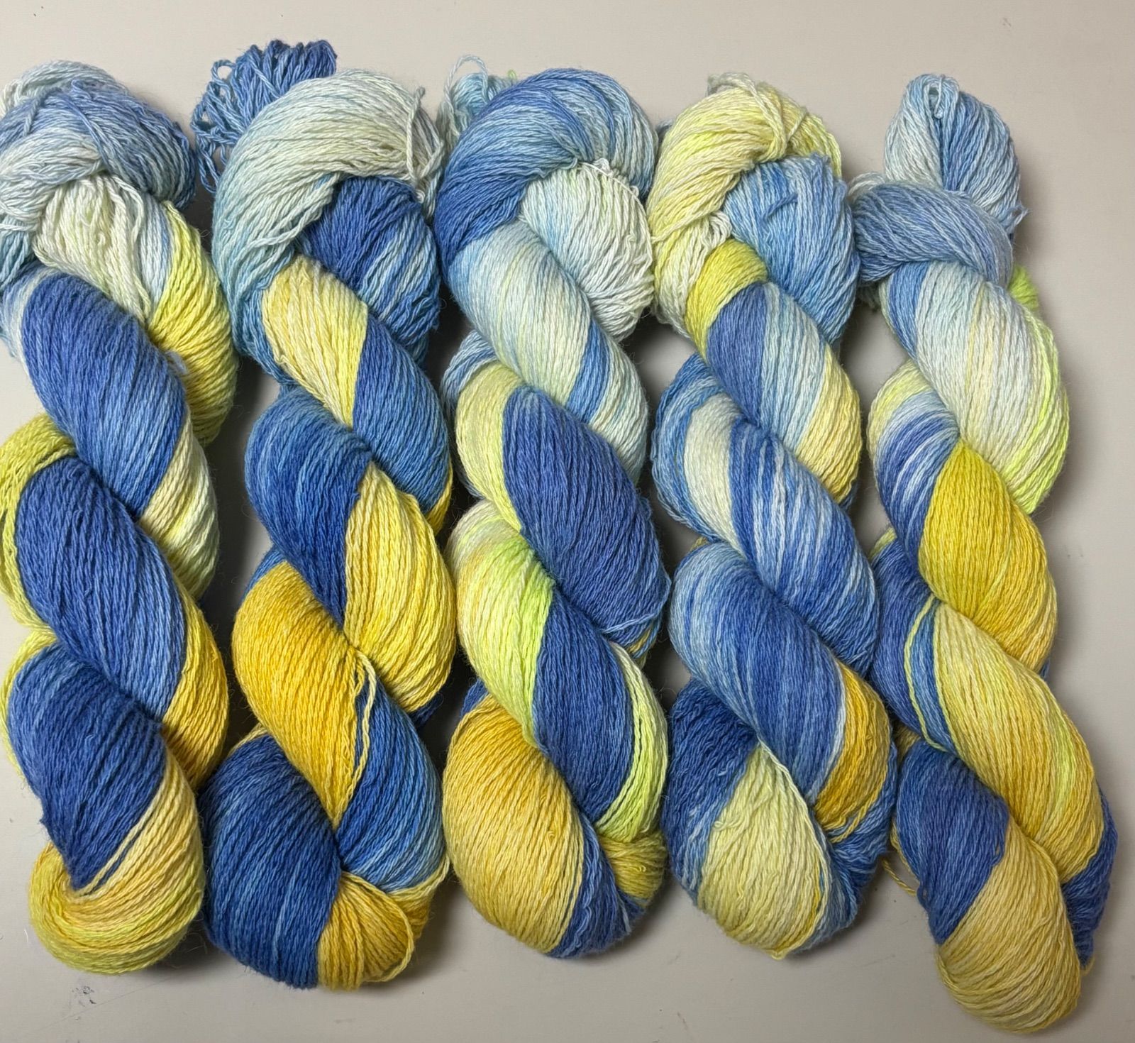 but beautiful II 目玉ボタンパンツ