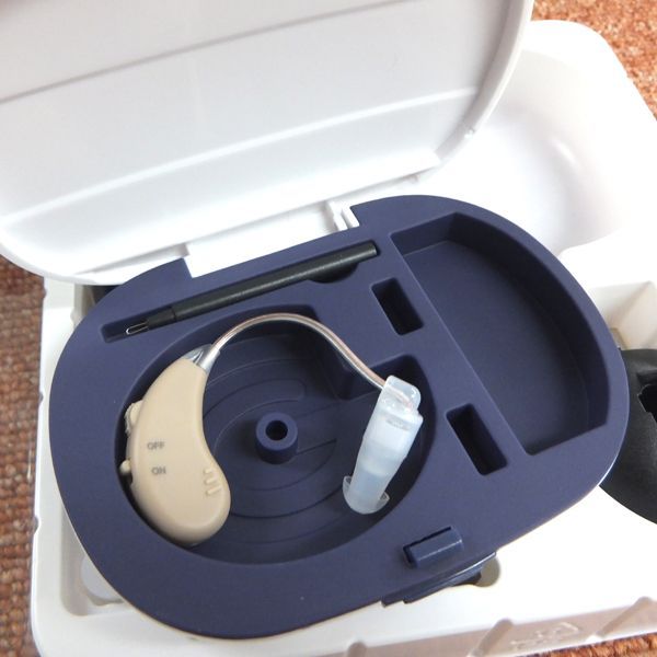 未使用　楽ちんヒアリング　sk-05 片耳ケースセット　FN006739 開封未使用 楽ちんヒアリング SK-05 片耳ケースセット FN006739 集音器