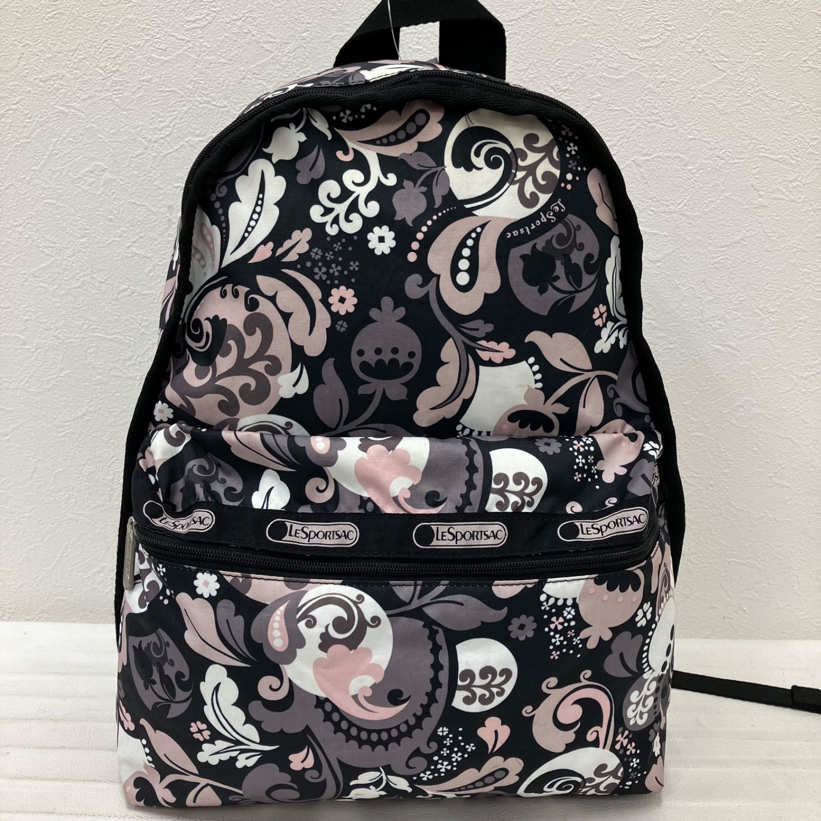 新品　LeSportsac レスポートサック　花柄　リュック　黒 LeSportsac レスポートサック リュックサック BASIC BACKPACK 花柄