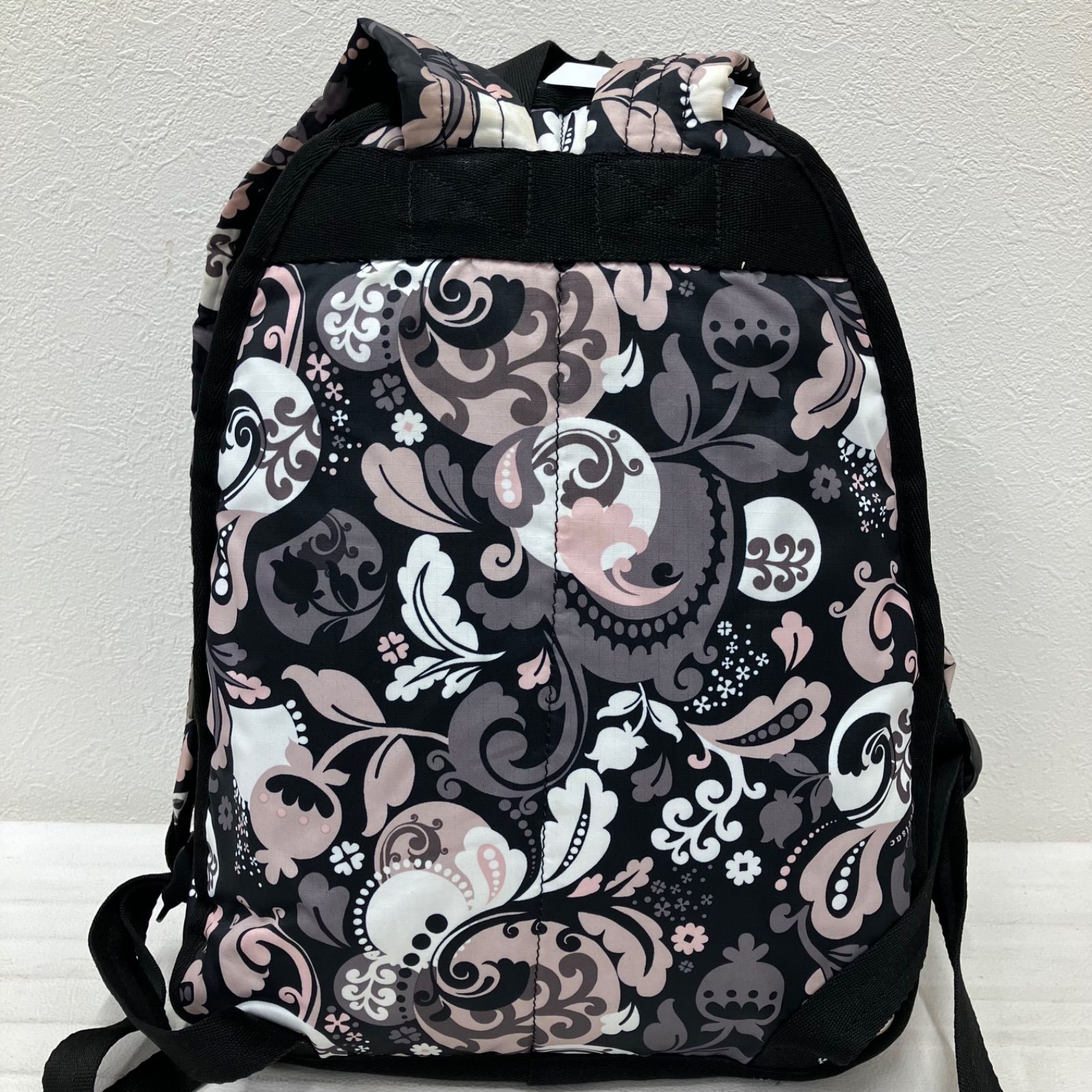 新品　LeSportsac レスポートサック　花柄　リュック　黒 LeSportsac レスポートサック リュックサック DOUBLE TROUBLE 2way
