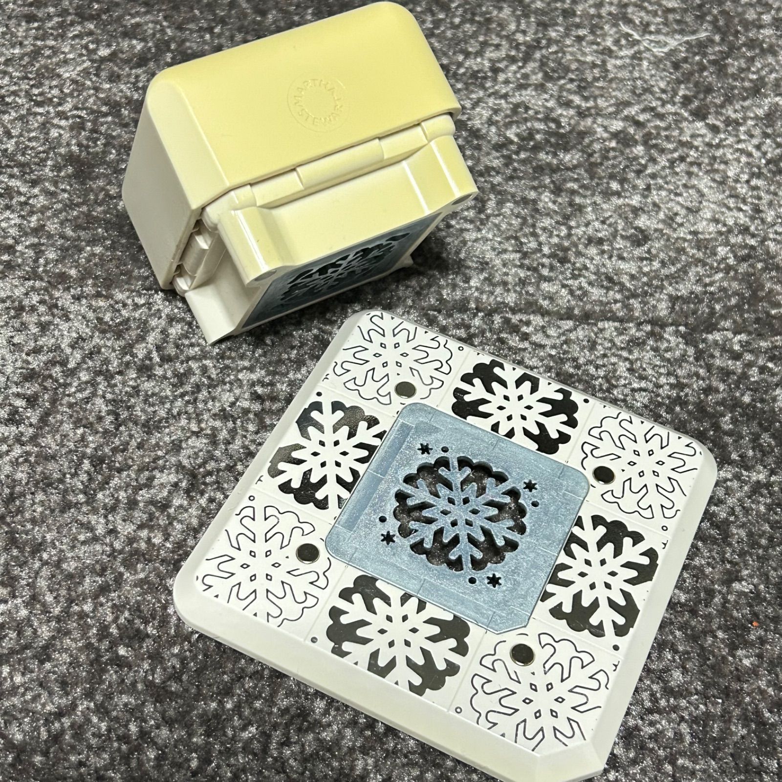 クラフトパンチ　スノーフレーク　マーサスチュワート Martha Stewart マーサスチュワート ディープエッジパンチ 正方形