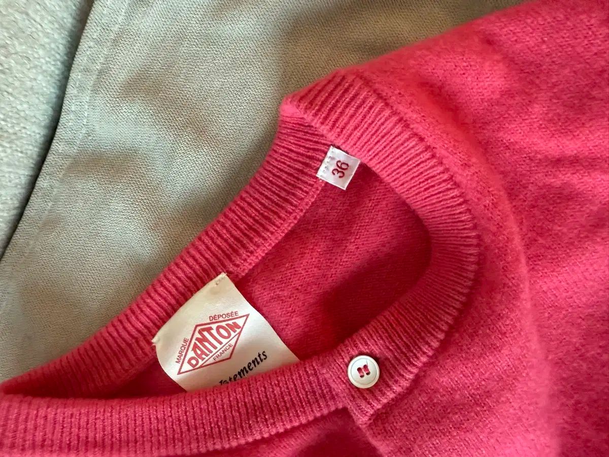  ダントン ホットピンクカーディガン 36 長袖 カーディガン ボレロ アンサンブル