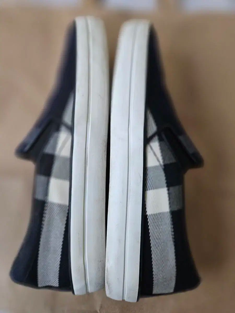 スリッポン スニーカー