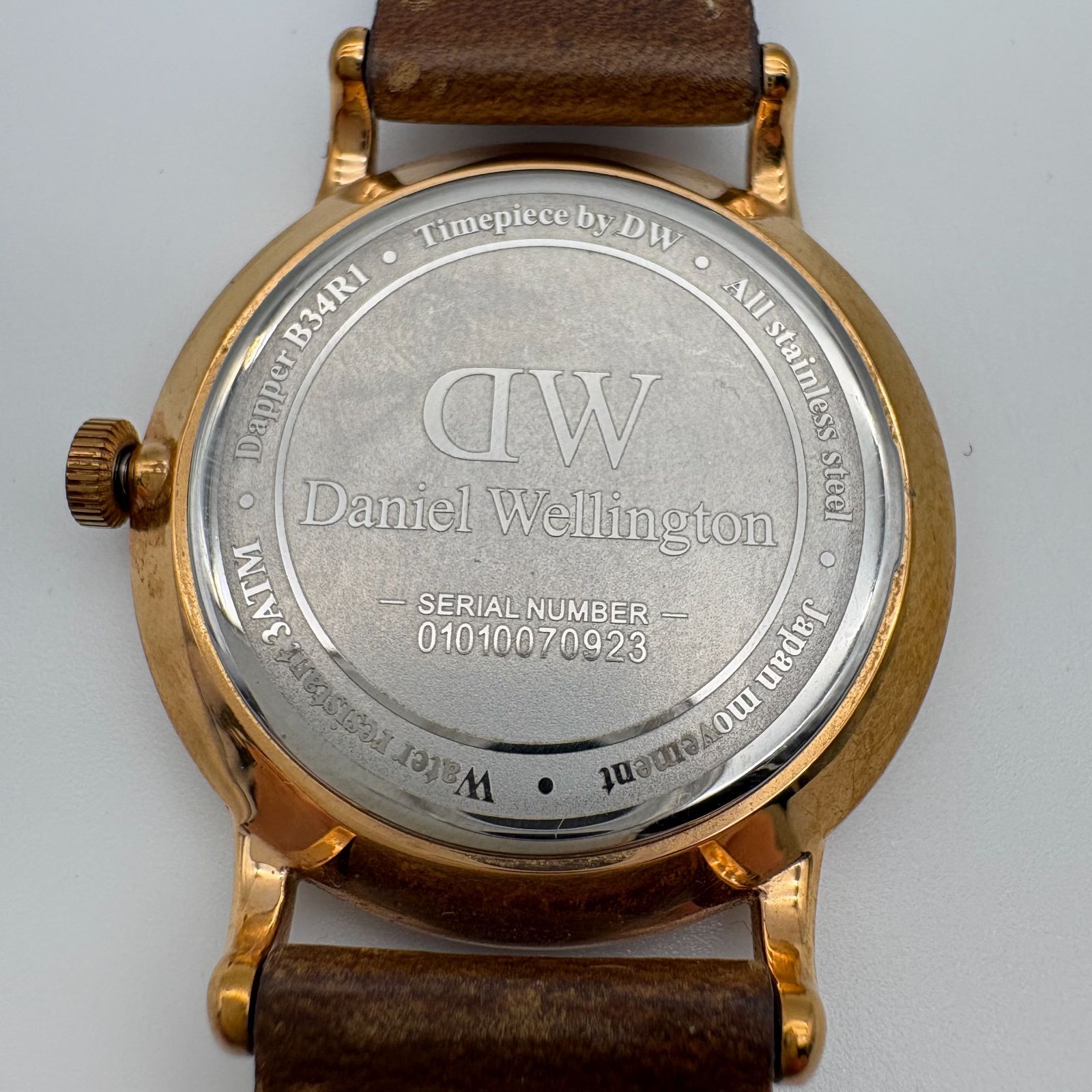 Daniel Wellington ダニエルウェリントン DW 腕時計 デイト クォーツ 