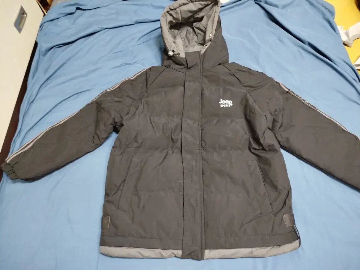 ジープ スピリット フード ダウン アウター