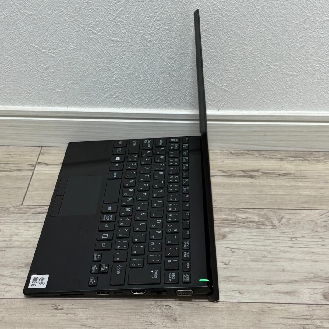 10世代 Corei5 VAIO 8G SSD256G 12.5FHD 薄型軽量 オフィス2021 軽量