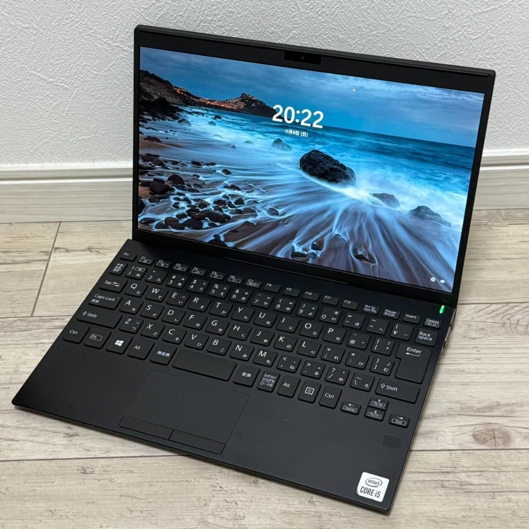 10世代 Corei5 VAIO 8G SSD256G 12.5FHD 薄型軽量 オフィス2021 軽量