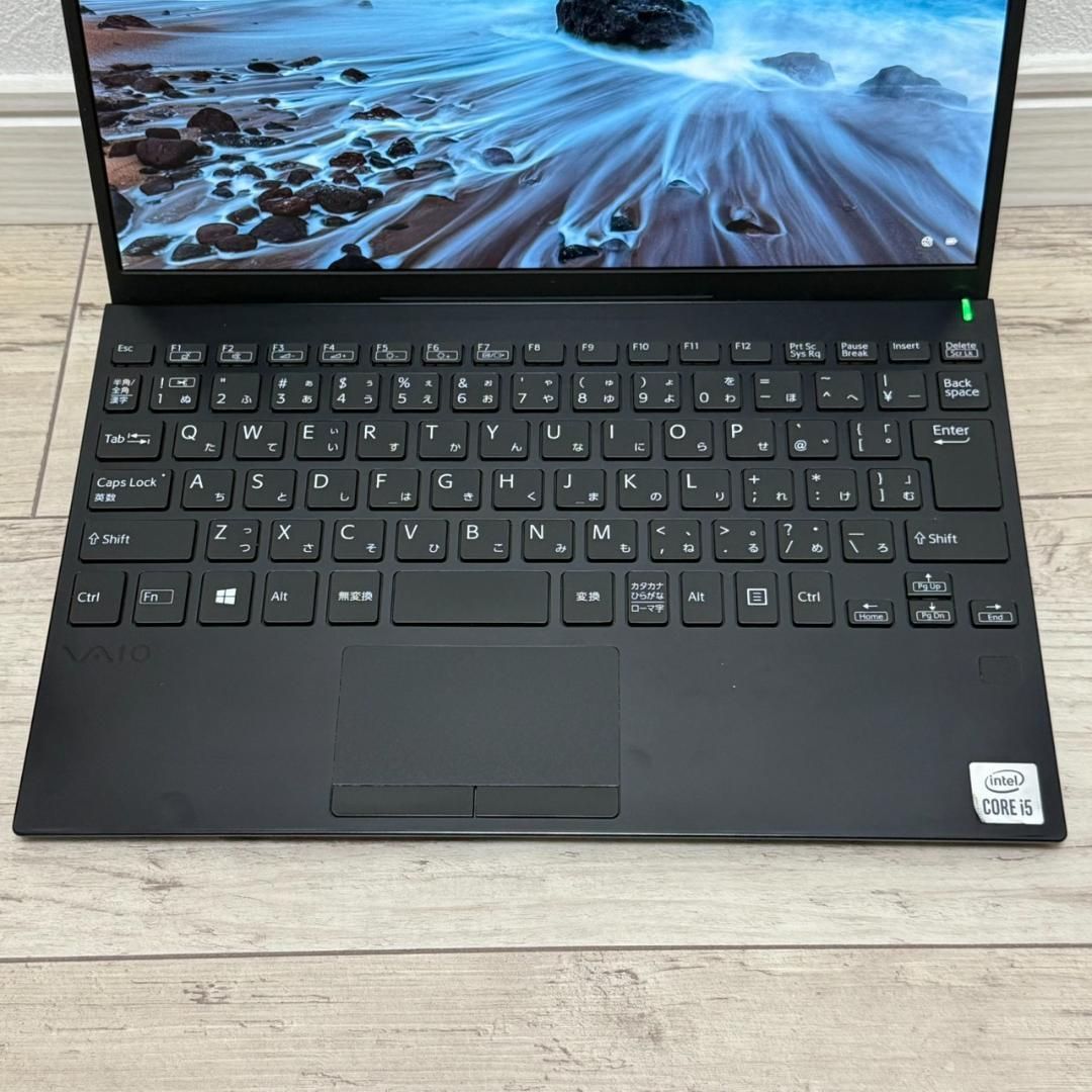 10世代 Corei5 VAIO 8G SSD256G 12.5FHD 薄型軽量 オフィス2021 軽量