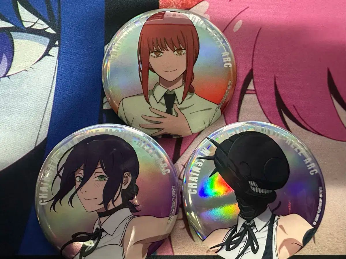 チェンソーマン 大交流展 オーロラ 缶バッジ