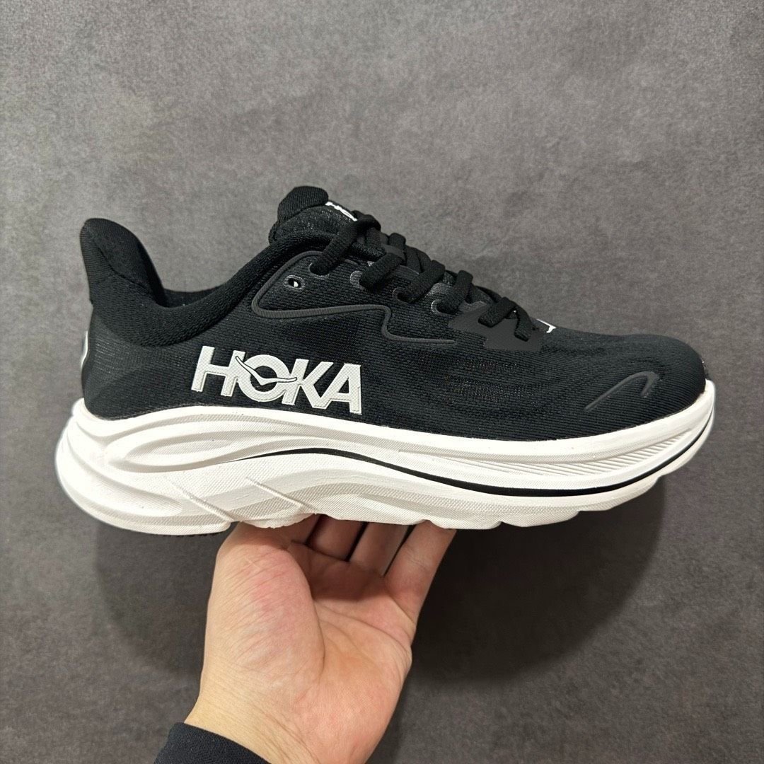 HOKA ONE ONE ホカ オネオネ CLIFTON 10 クリフトン 10 ジョギングシューズ ランニングシューズ 靴 スニーカー スポーツ ブラック ホワイト