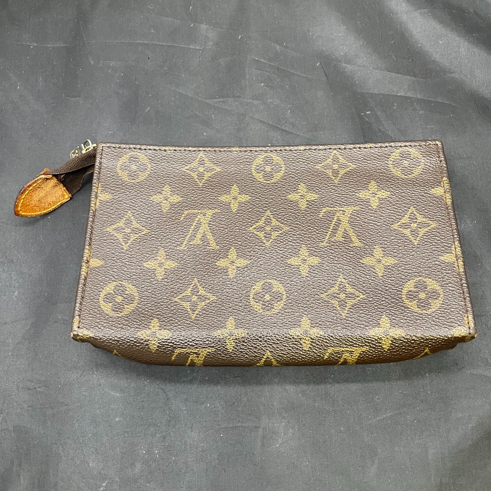 ルイヴィトン モノグラム バケットポーチ854刻印 B25102035