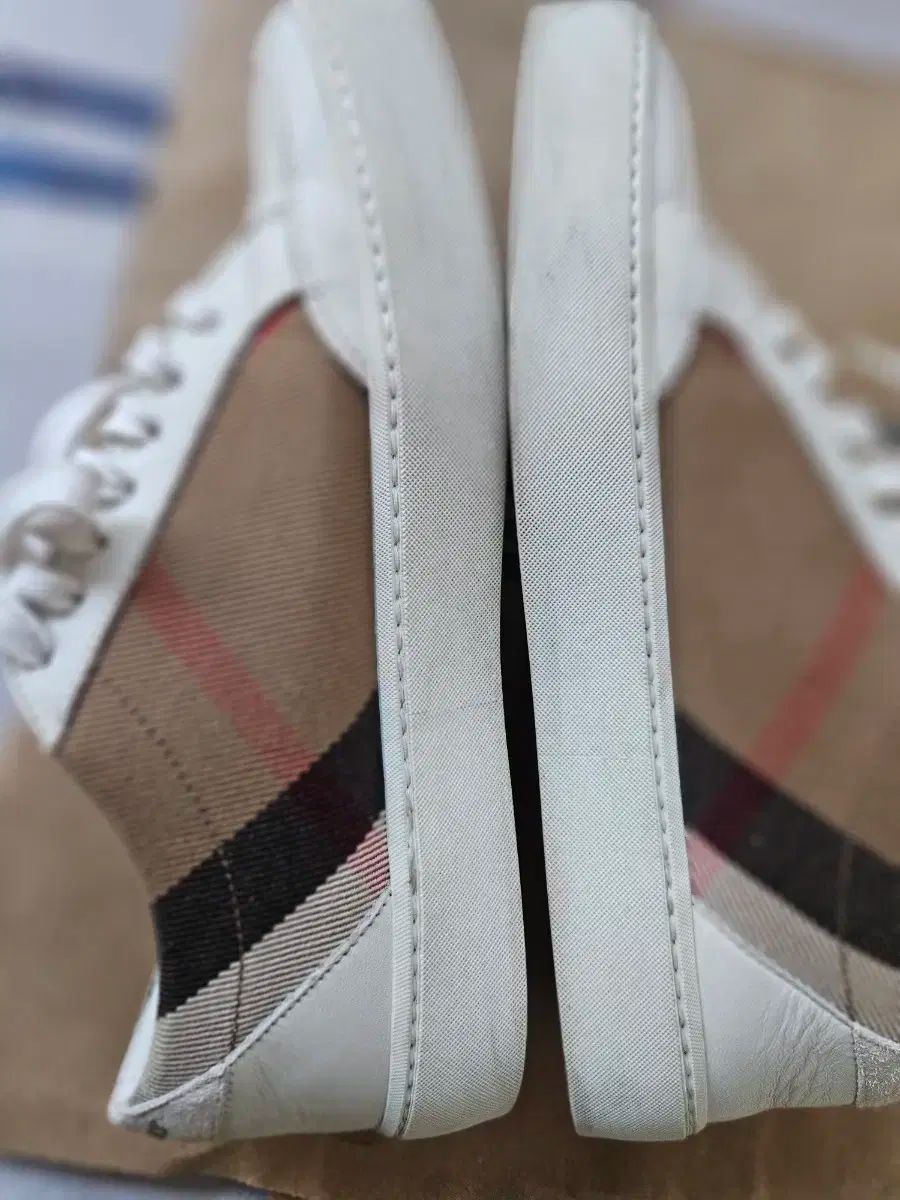 キッズ バーバリー スニーカー 35 5