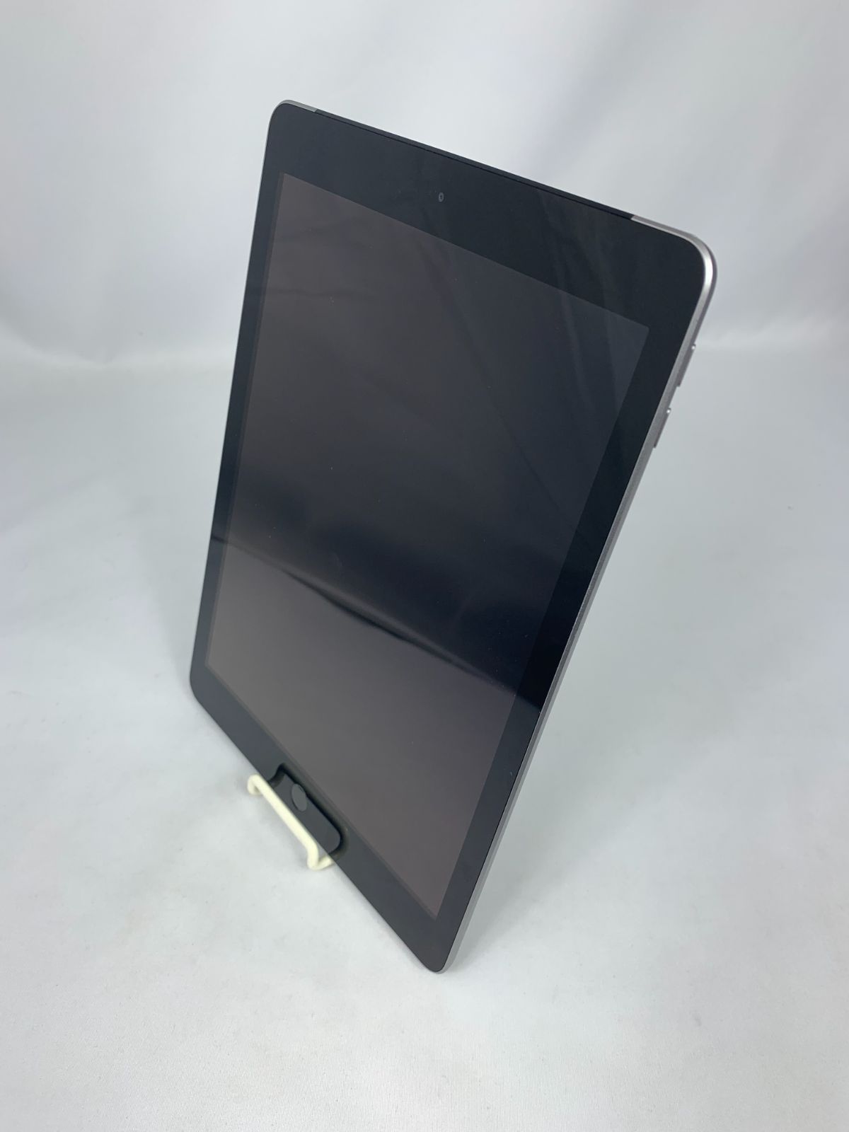 スピーカー不良 iPad 9.7インチ 2018 Wi-Fiモデル 32 GB スペースグレイ 10日間保証