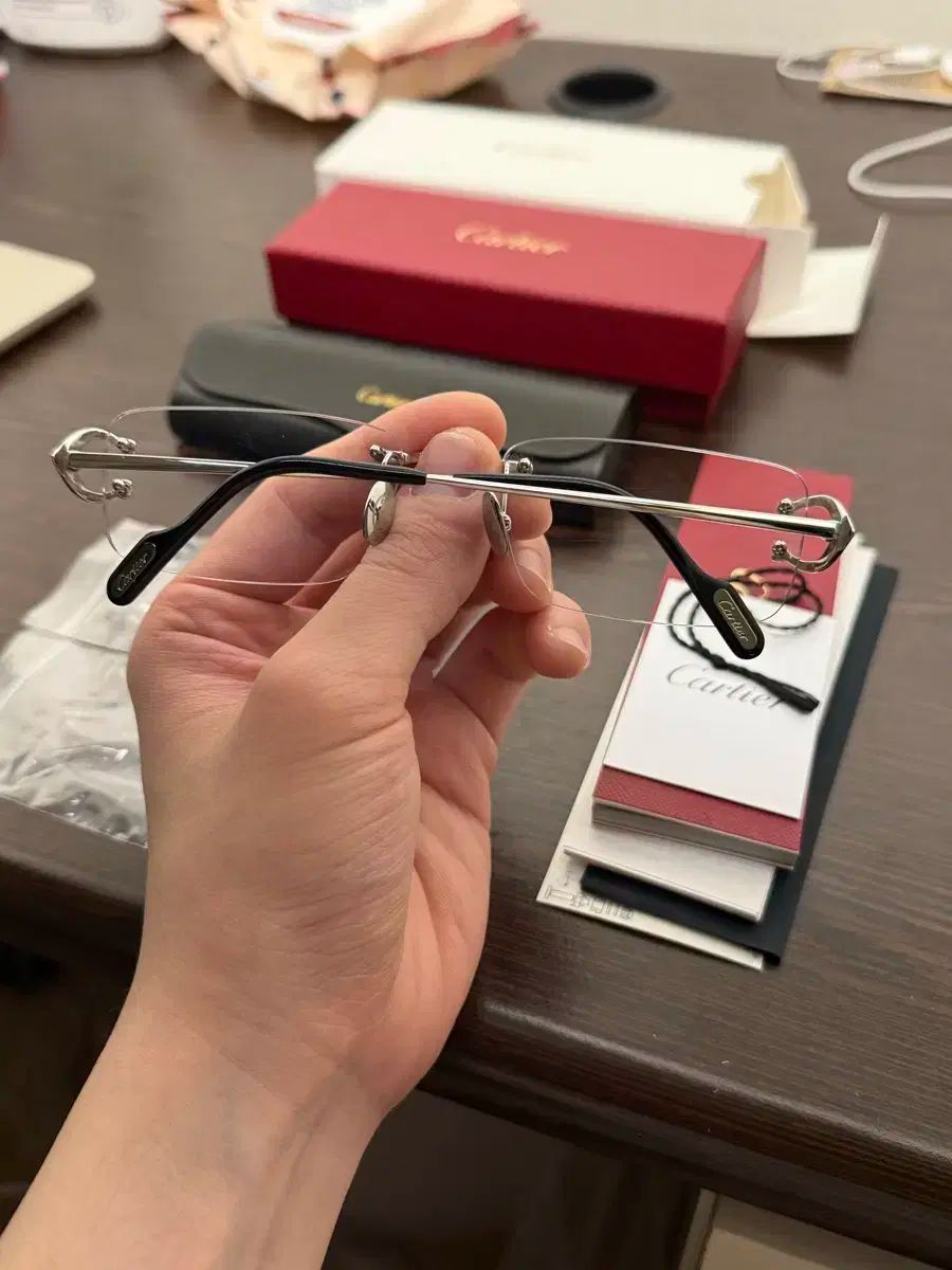 カルティエ フチなし