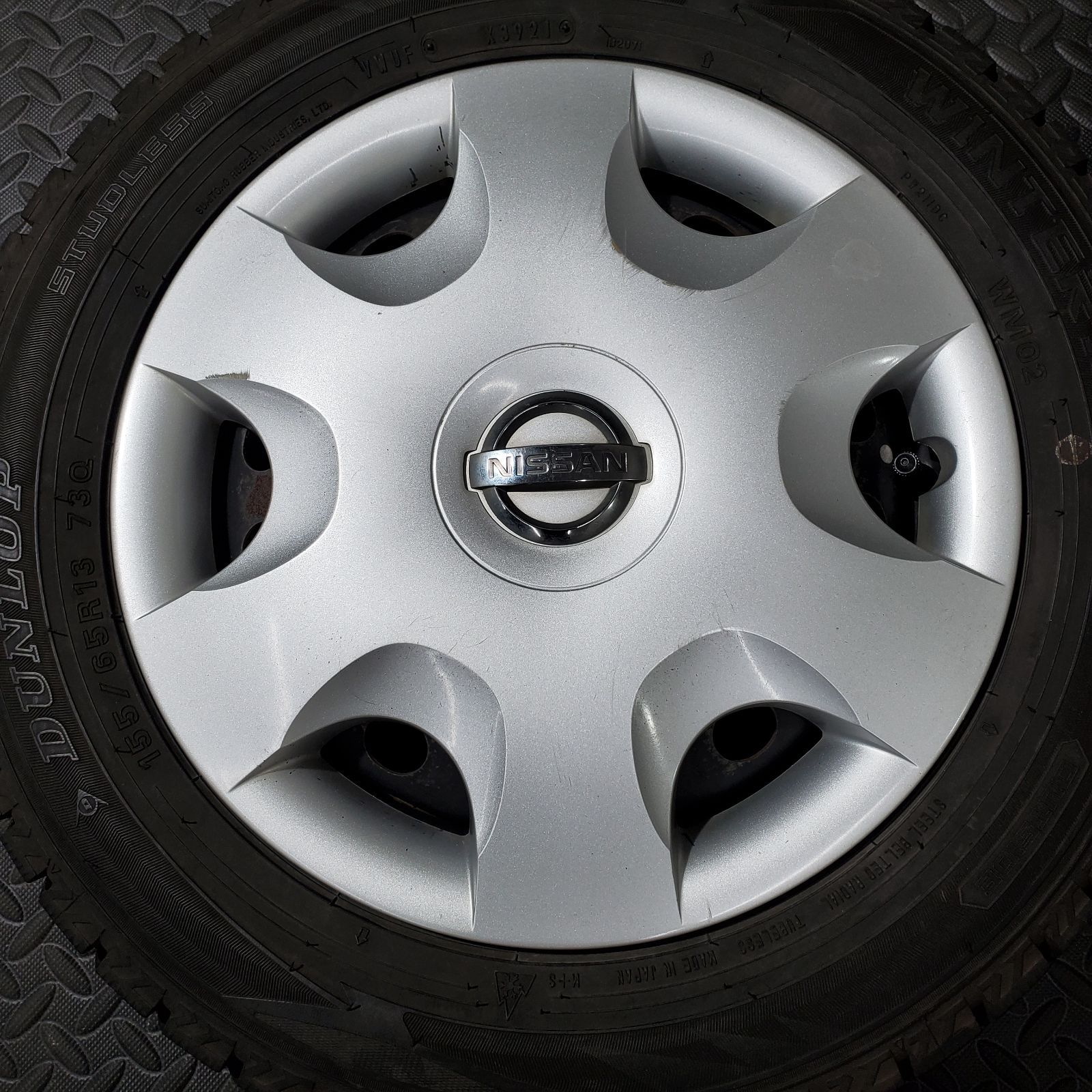 21年製 155 65 R 13 ダンロップ ウィンターマックスWM 02 日産モコ スタッドレスタイヤ 1185