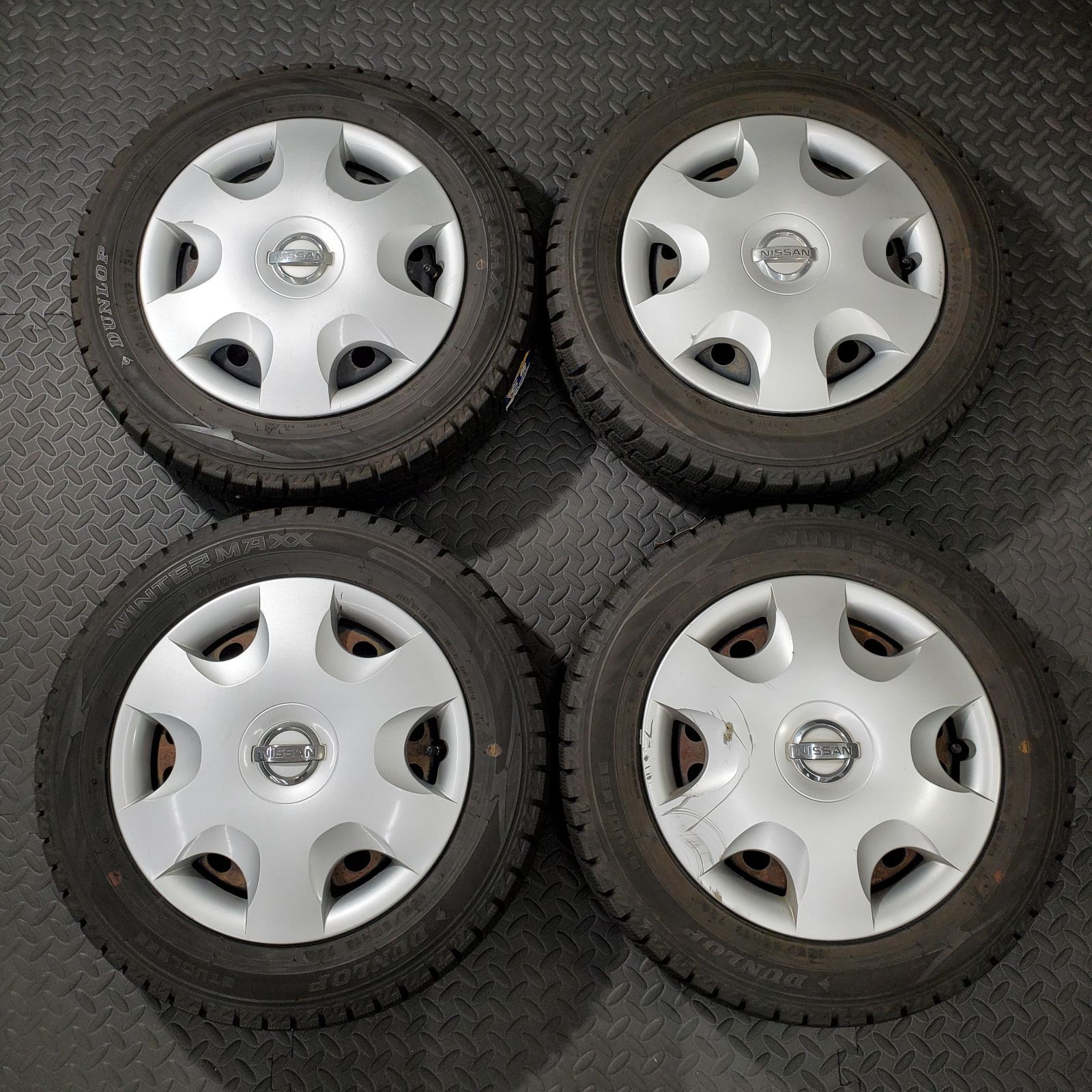 ②送料込◎アルミ&155/65R14 スタッドレスタイヤ2本 デイズルークス