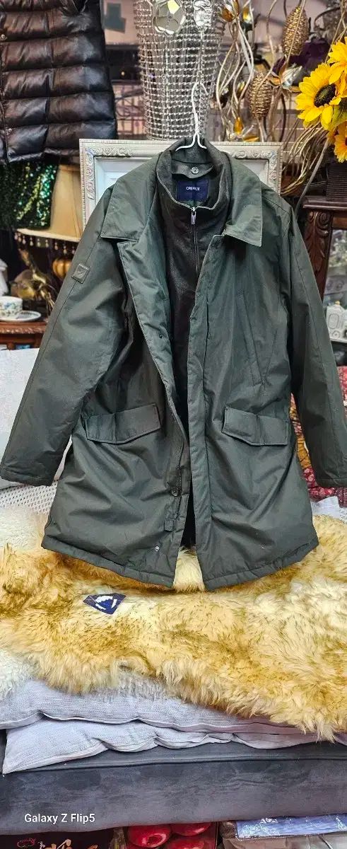 クルー ポリ ブレンド カーキ色 コート