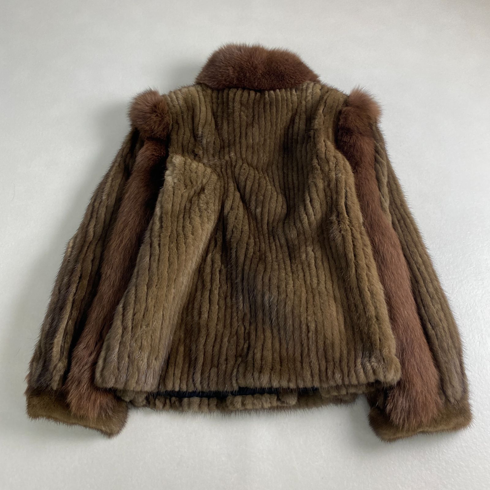 美品 ファーコート SAGA MINK 希少デザイン ブラウン L相当 - メルカリ