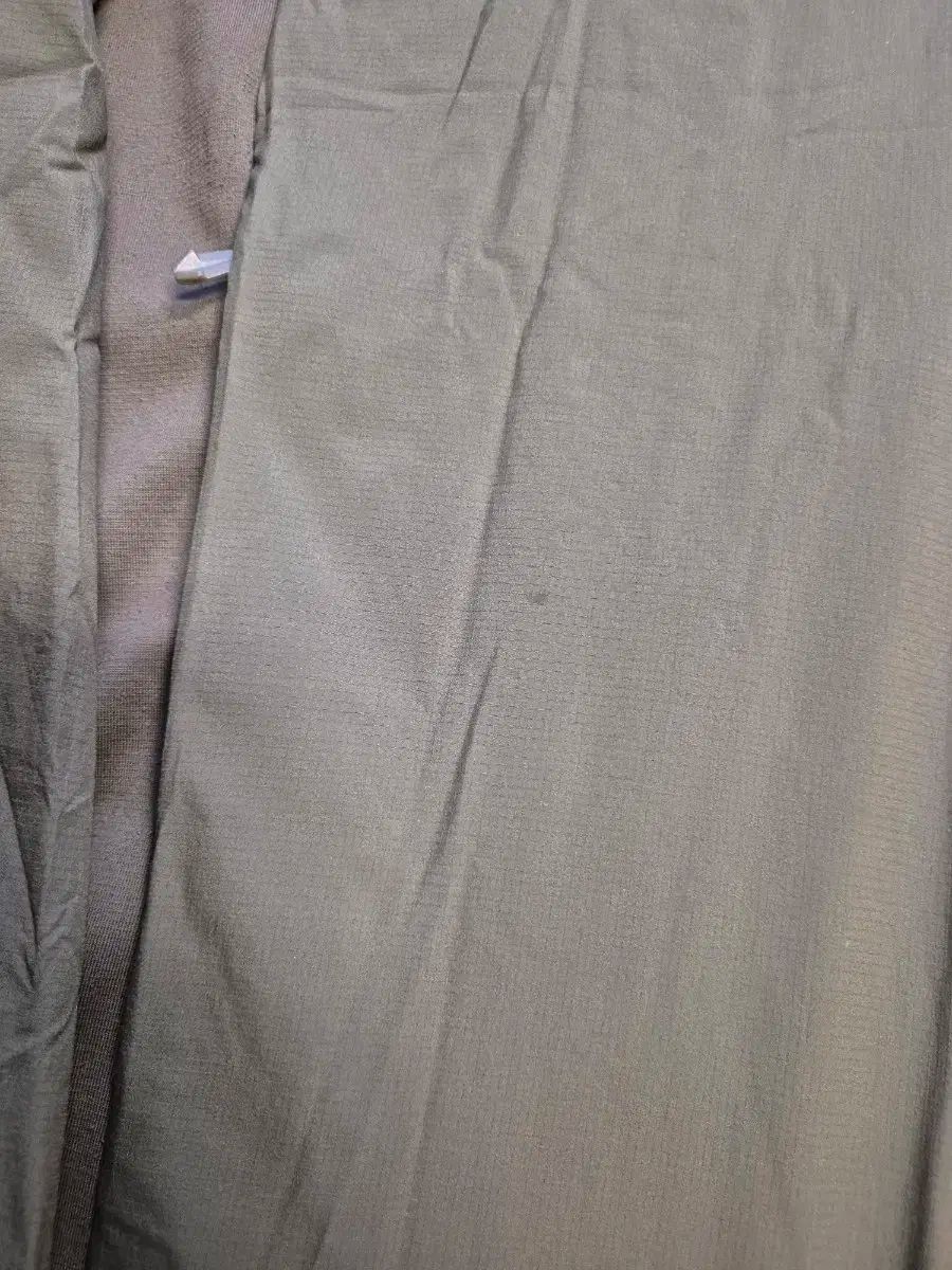 フーディー ウィンドブレーカー