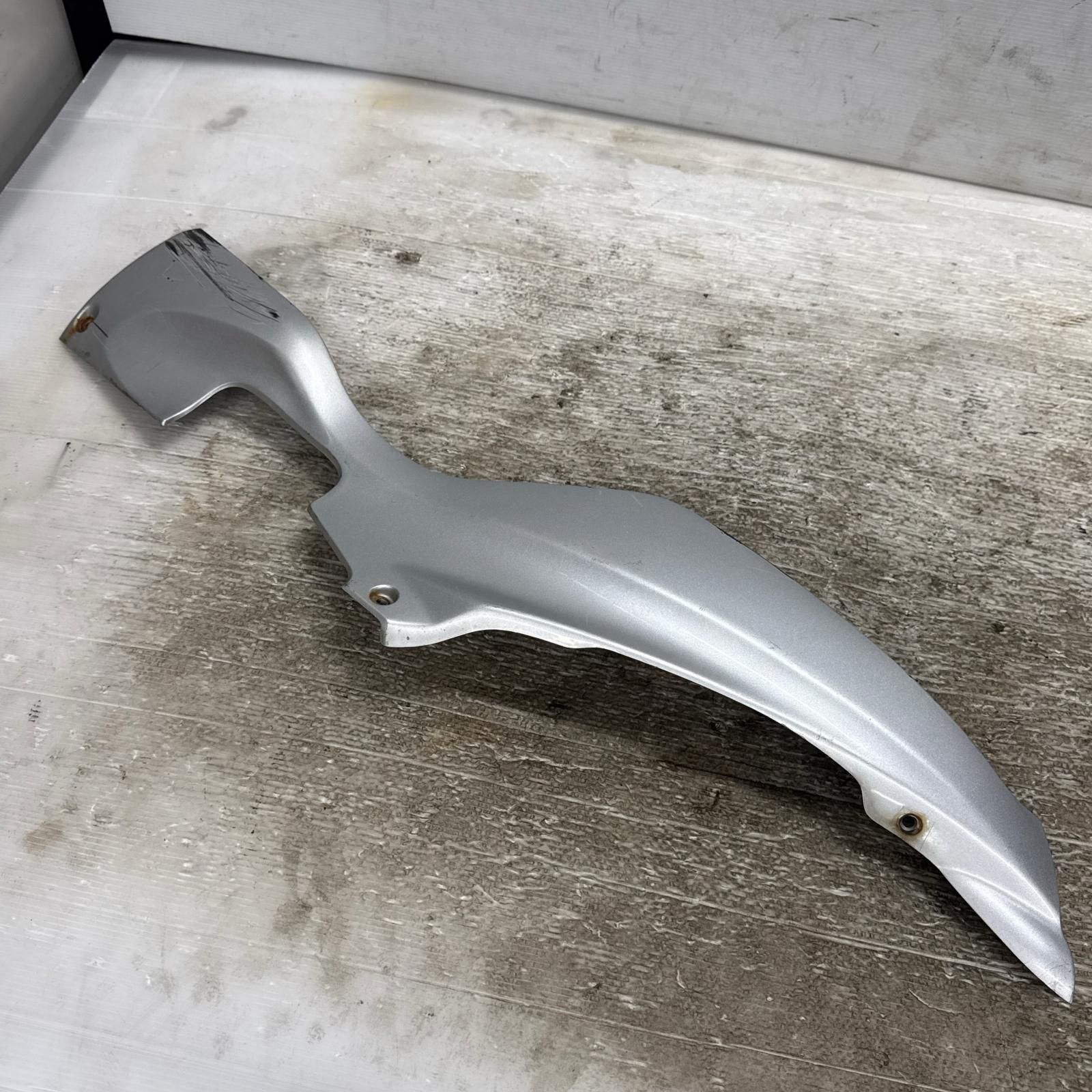 SUZUKI アヴェニス125 CF43A サイドカバー 左 スズキ