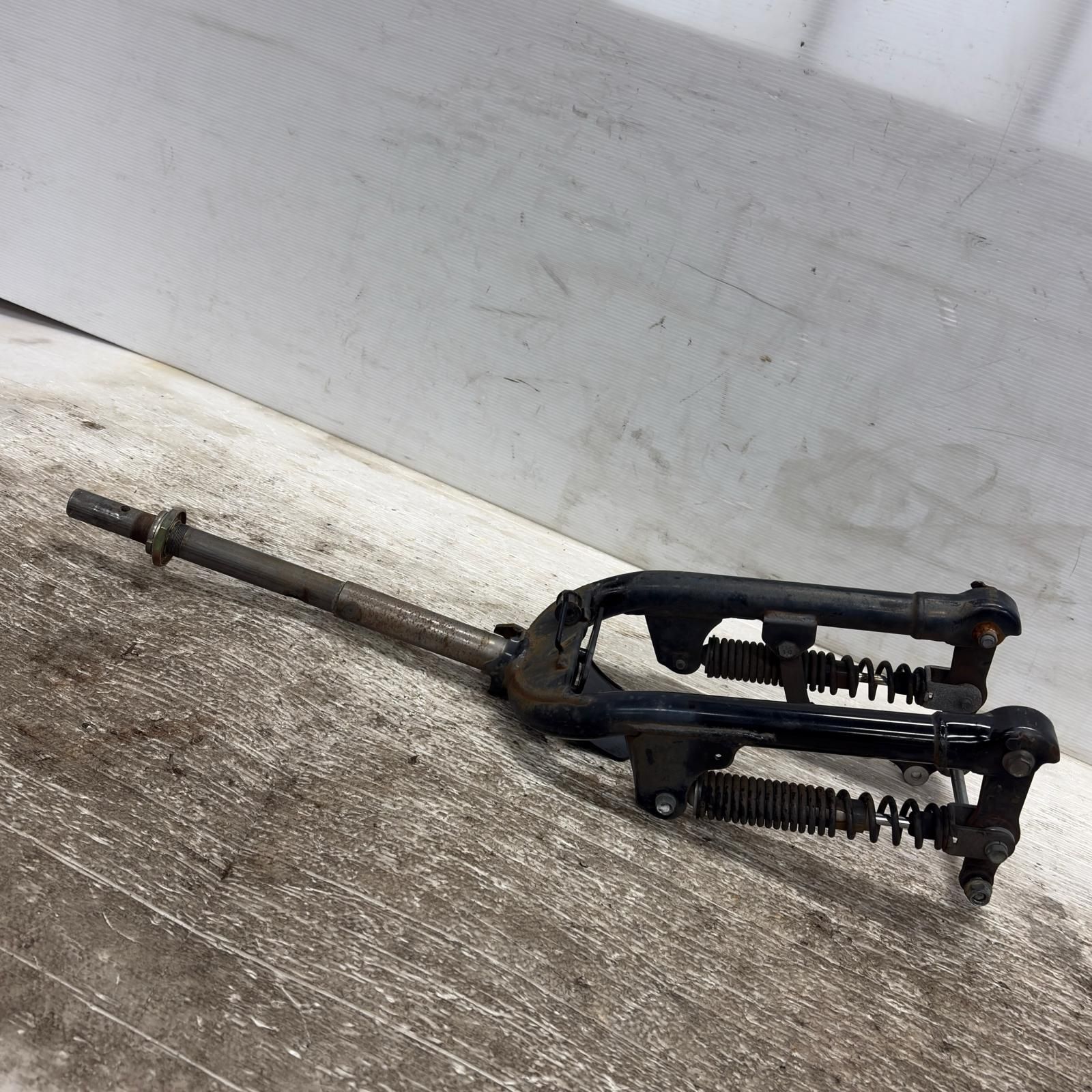 ク*ス様 シャリー純正　フロントフォーク　キャンディーレッド　ダックス　モンキー ク*ス様 シャリー純正 フロントフォーク キャンディーレッド ダックス