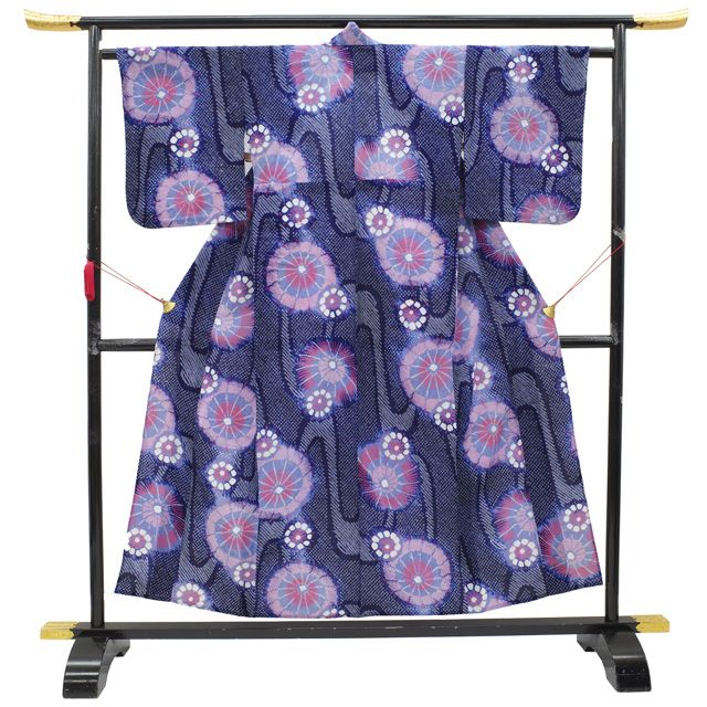 すごい値 本場有松鳴海絞り 浴衣 リサイクル ゆかた 紺 藍色 花 綿 木綿 カジュアル 手縫い 仕立て上がり 身丈155 裄丈62.5 Ｓサイズ 夏祭り 夕涼み 花火 花火大会 リユース すごいね みやがわ nek 01551