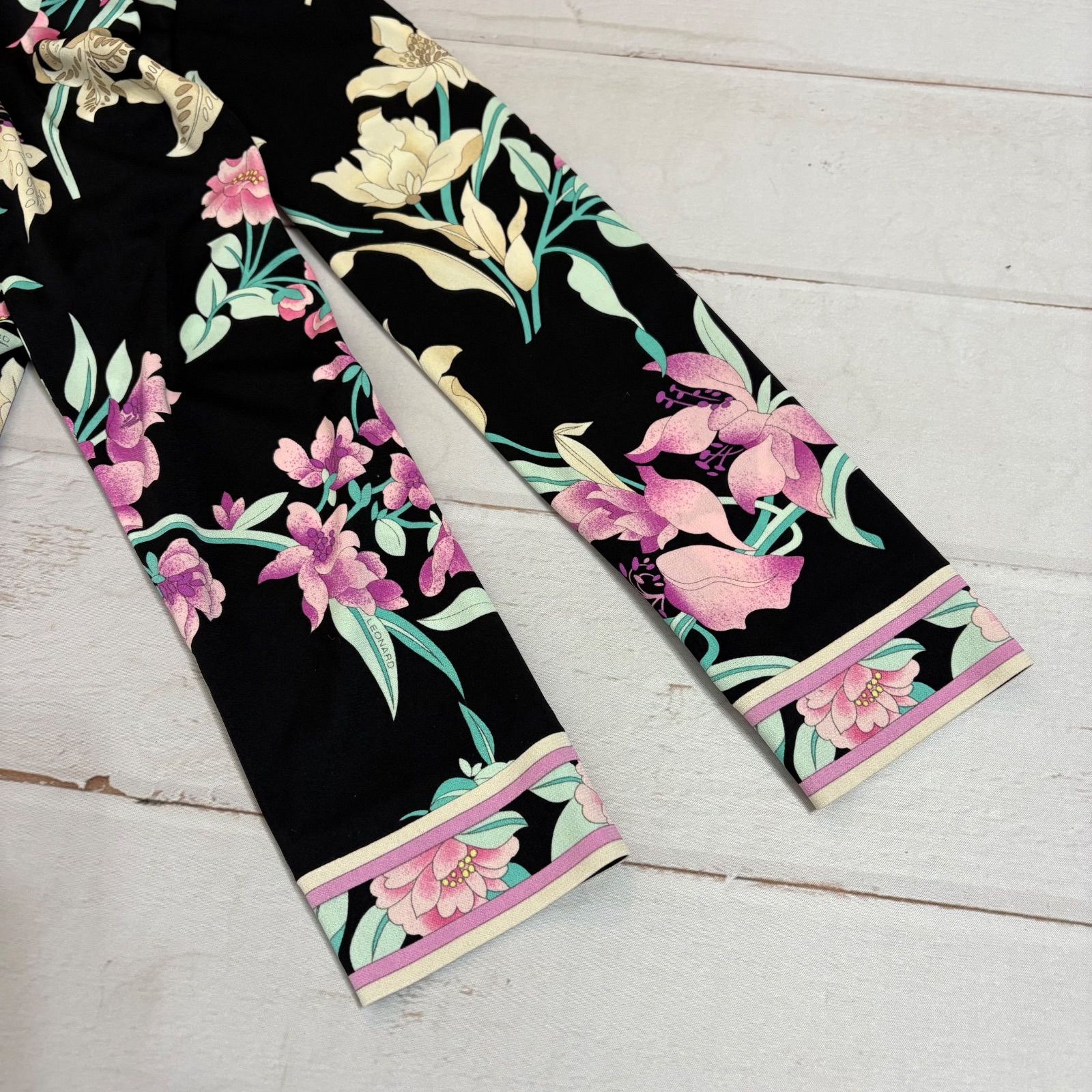 極美品✨ 近年 LEONARD レオナール カンカン素材 ワンピース 花柄