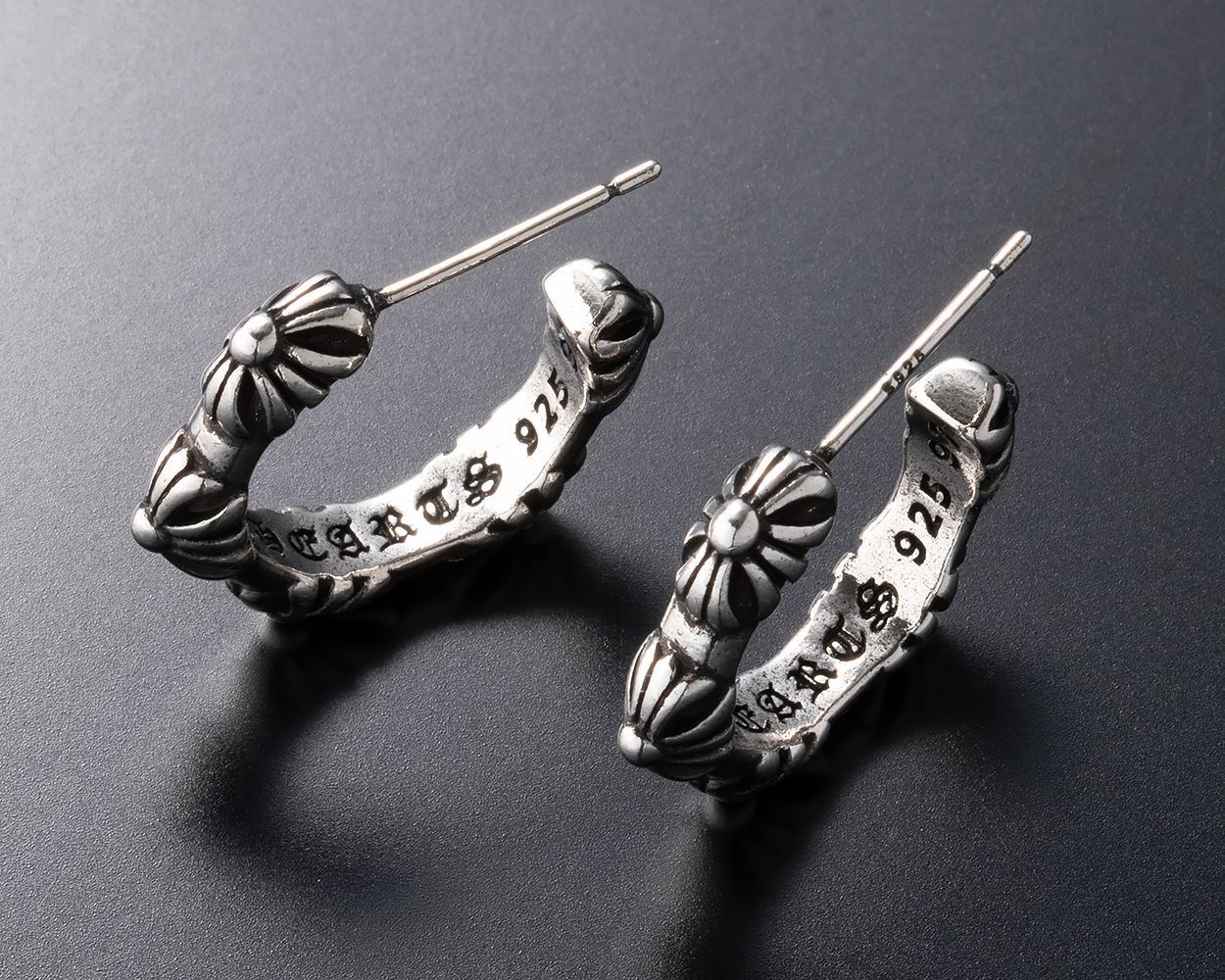 シルバー925 ピアス メンズ レディース 銀 クロス・フープ　両耳 シルバー925 ピアス メンズ レディース 銀 クロス・フープ 両耳 ピアス