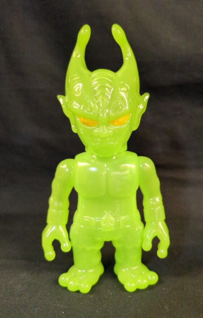 リアルヘッド ミュータントゾーンシリーズ クローンミュータントイービル クリアグリーン素体 黄目 他未塗装