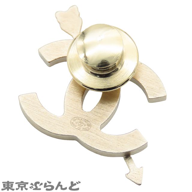 シャネル CHANEL ピンブローチ ゴールドxホワイト メタル ココマーク アロー コスチュームジュエリー 10 P ブローチ レディース