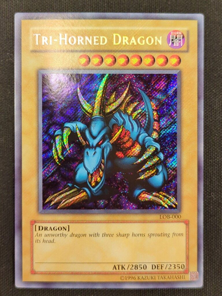 コナミ モンスター 闇 LOB-000 TRI-HORNED DRAGON アジア版 シークレット